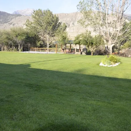 Tranquil Home on Yellowstone River. See Other Home #4914516 for Large Families