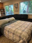 “The Lookout Lodge” Lake Sutherland house with private hot tub - 4-Star