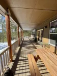 Secluded cabin on 6 acres- wood fireplace- sleeps 11