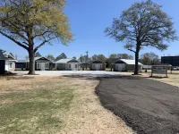 "Live Oak" Cottage Reidsville Georgia
