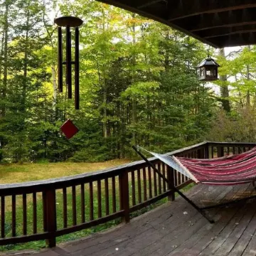 Twin Mountain River House – Serene White Mountains Hideaway by the River!