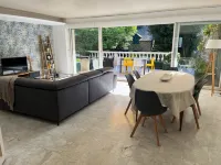 Appartement Centre Ville D'auray Avec Grande Terrasse et Jardin Privatif