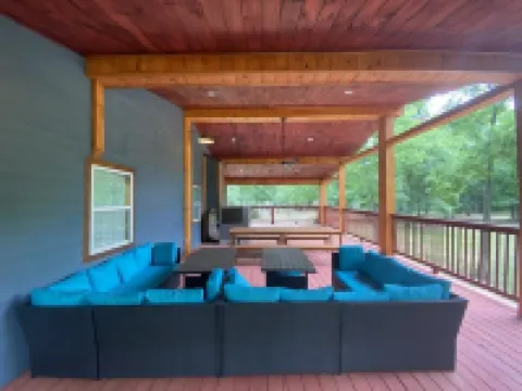"Firefly on the Current"  Gorgeous Riverfront Modern Cabin on Current River