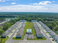 Minutes from white sand and blue seas! 3BR/2.5BA