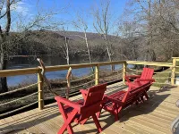 Niman House is a fishermans paradise, river front on the beautiful Juniata River