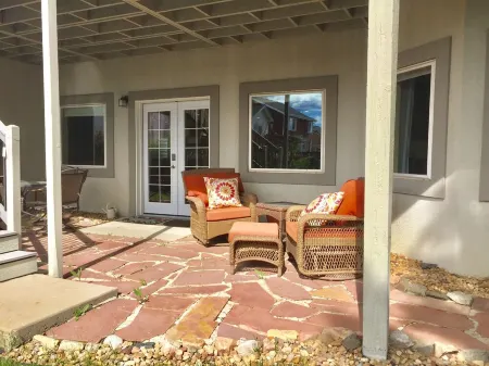 Spread out in a large,1600 sq foot comfort suite 1 bedroom plus additional nook