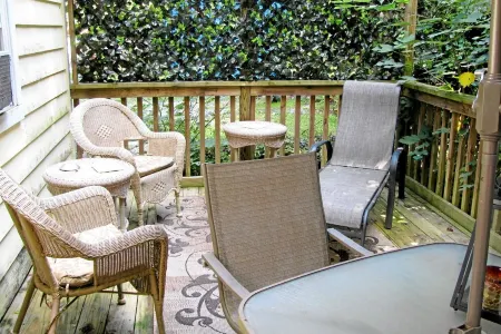 Moose Crossing Cabin...Private, Not Isolated Отели в г. Эндрюс