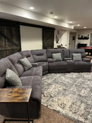 2 bedroom in law basement suite. family friendly mountain getaway