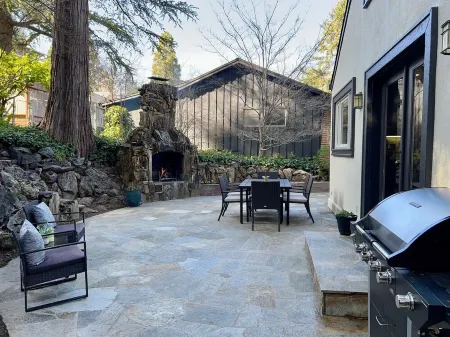 Historic Walk To Town Home