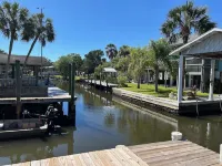 Beautiful Waterfront Home on Deepwater Canal. Easy Access to the Gulf.