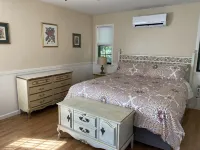 Spacious room with private entrance near Bidwell Park! Hotels near Steve G Harrison Memorial Arch