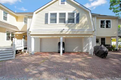 NEW Charming Historic Home <.75mile to Navy Stadium, 1mile to USNA and Downtown Hotels in der Nähe von The Kunta Kinte - Alex Haley Memorial