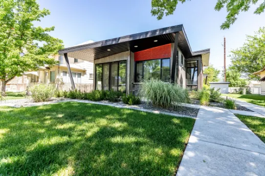 Modern Tiny Home Steps from the Heart of Fruita