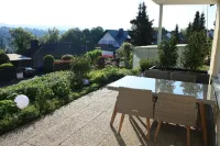 Neue Ferienwohnung, Sehr Modern, Ruhig Gelegen, Grosse Terrasse, Viel Komfort! Hotels in Boppard