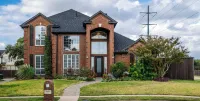 Luxe 5BD Home, Heated Pool, Game Room, King Beds, Family-Friendly Hotels near Parker Road