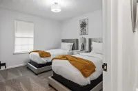 Exquisite VRBO near Atlanta airport. Let me be your favorite host!!