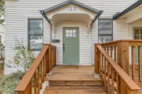 Fully-restored 1850s German Home in Downtown New Braunfels - A