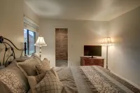 Golf Views - Bell Rock - Hiking - Modern Comforts