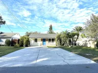 Private/Spacious 1BR Central Near LegoLand 2 Miles Hotel a Cypress Gardens