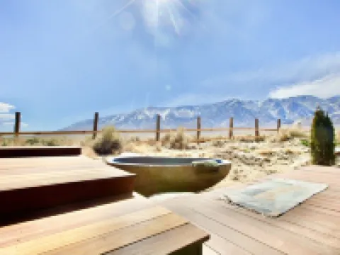 The LoneEast An Eastern Sierra wilderness retreat Hotels in Lone Pine