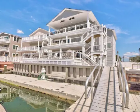 Luxury Paradise on the Bay!  3 Day & Weekly! Elks Members Welcome!! Hotels in Brigantine