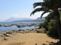 Your Fantastic Holiday in a Quaint Village Near the Beach with Mountain View