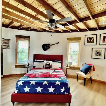 Texas Living, Silo Style