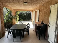 Flat with garden, 5000 sq. mt. of land, ideally located at Pinarello beach