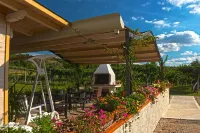 At the White House - Lavender Hotel in zona Cantina Valpolicella Negrar