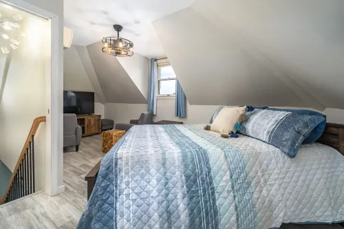 Ocean Breeze Oasis with Pool, Arcade Games & Karaoke Machine!