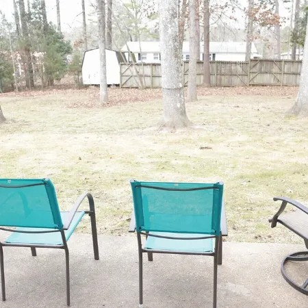 Cozy and Quiet 4Br/2Ba rancher with 1 King suite and 1 mile to JSU!!