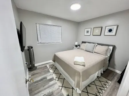 ❤️ Family Friendly POOL Home - 10 mins to Cocoa Beach & Kennedy Space Center! ❤️