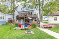Indian Lake Waterfront Home & Boathouse - Boat Rental Available - Sleeps 16