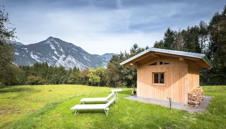 Superb hut in Val di Ledro to immerse yourself in nature. Отели в г. Ledro