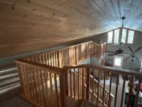 Charming Waterfront Pine Cabin on Curlew Lake