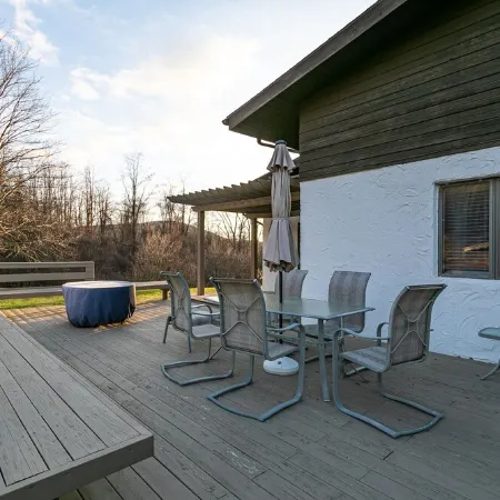 Tranquil Lodge with A+ Amenities Hotels in Naples