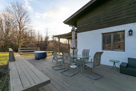 Tranquil Lodge with A+ Amenities