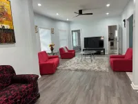 Lincoln Ave Home By Naval Base!