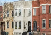 Capitol Retreat: Metro & Entertainment by Doorstep Hotels in Capitol Hill
