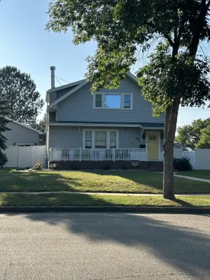 Brand new, modern, private, and cozy 430 sq. ft space across from city park!