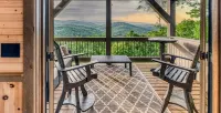 Where Mountain Magic Meets Luxury: 12 min from Blue Ridge!Sleeps 13!