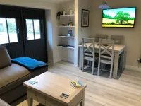 5 minutes from the beach, centraly located, country side views