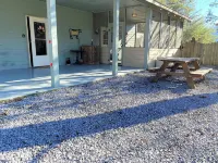 Cozy Pigeon Forge Cabin Near Parkway: Hot Tub, Mountain Views & Pet Friendly! - Farmhouses