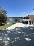 PRIVATE LAKESIDE BLISS-2 BR APARTMENT-STUNNING LAKE WYLIE VIEW FROM PRIVATE DECK