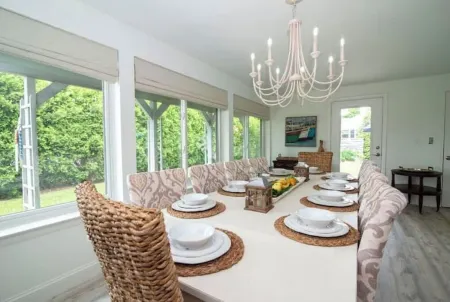 Delightful & Modern seaside escape/Handicap Access