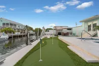 BooKey · Luxury Florida Keys Home in Paradise · Pool,Dockage, Hot Tub, Sleeps 12