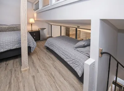 Unit 14 with AC-New Lower Price. Heart of Vail. Walk to Gondola