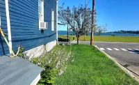 City Amenities, Casco Bay Sunrises and Natural Beauty