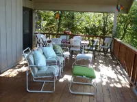 SIERRA ESCAPE! SPACIOUS COUNTRY HOUSE WITH POOL & SPA--20 MINUTES FROM YOSEMITE!