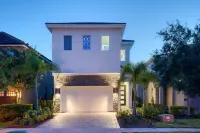 Modern Luxury Villa Near Disney World